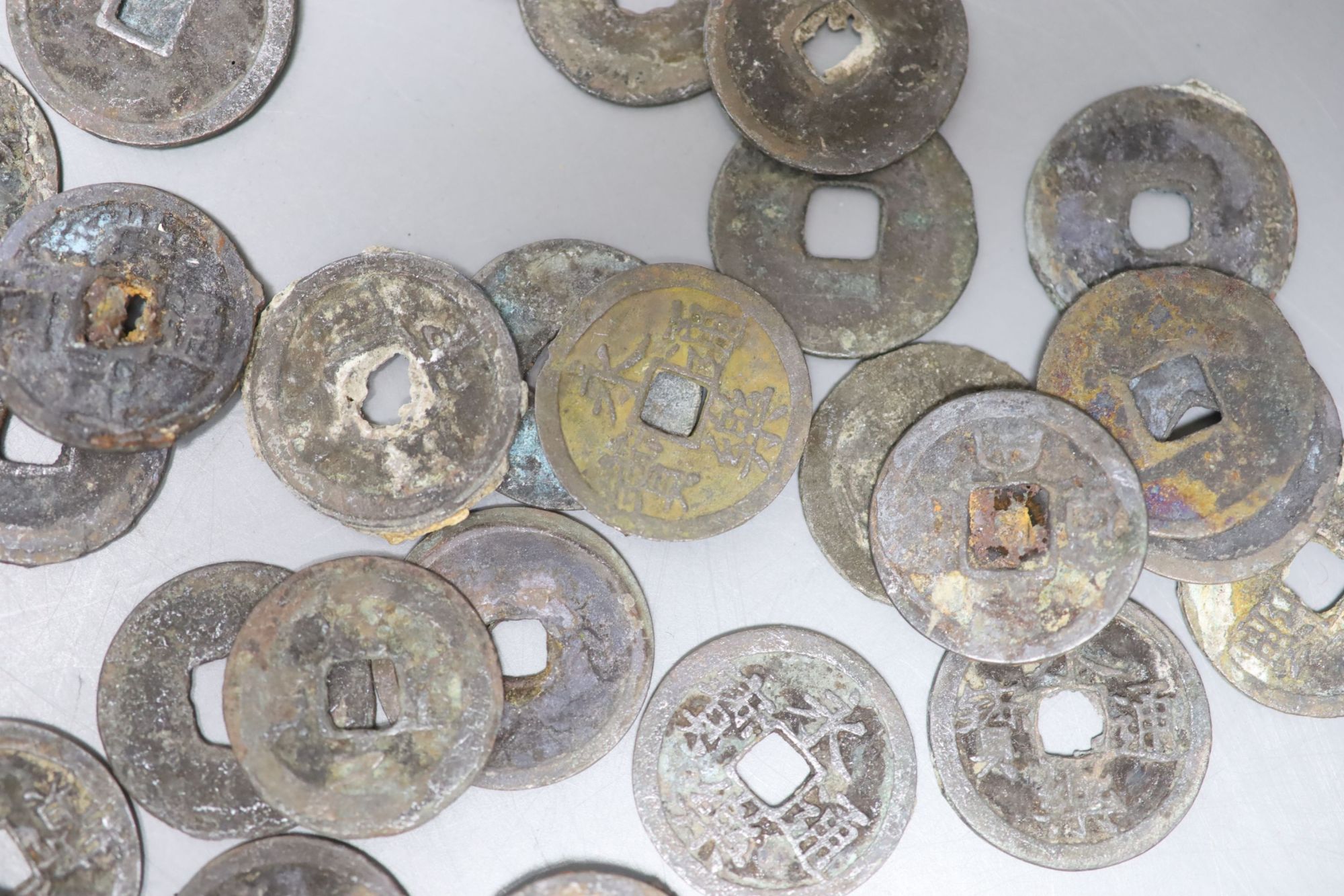 Chinese coins, Ming dynasty, mostly Yongle tongbao (1408-1424)